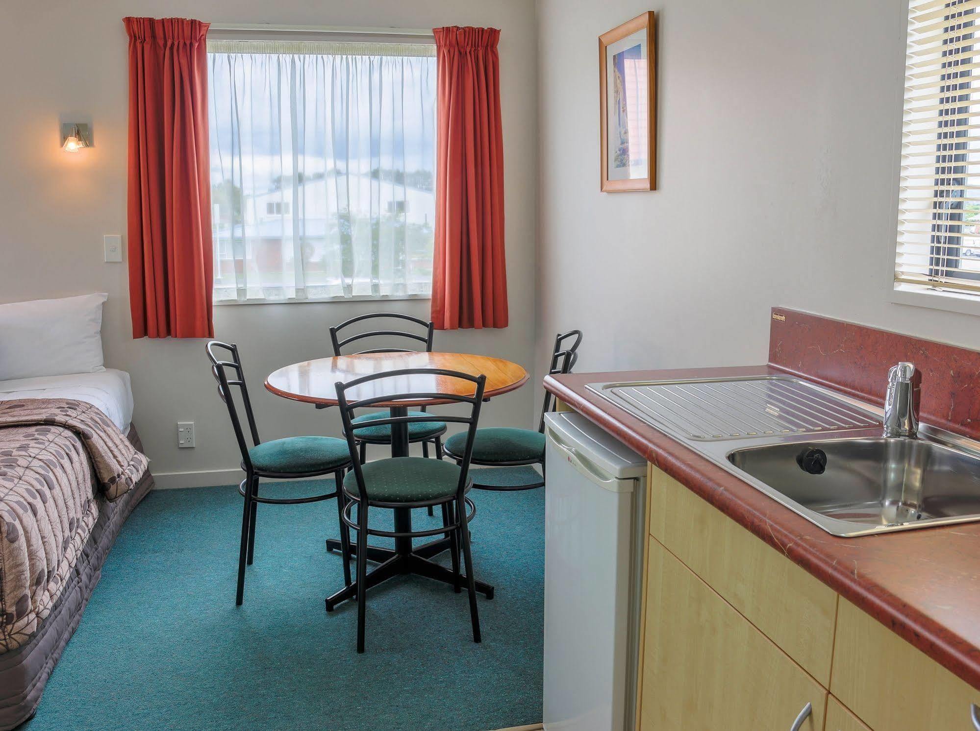Bella Vista Motel Мосгил Экстерьер фото
